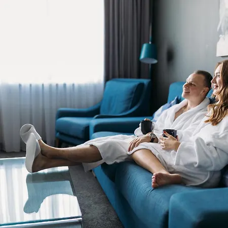 Hotel Favor Park 4*