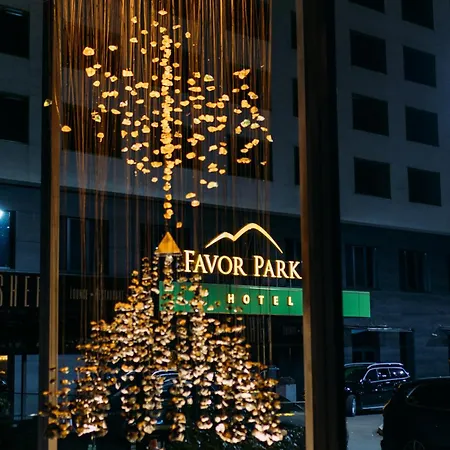 Favor Park 4*