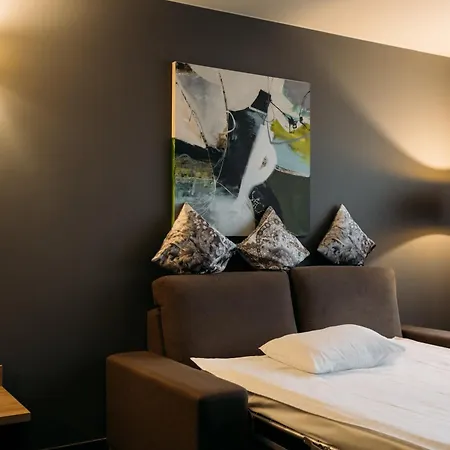 Favor Park Hotel