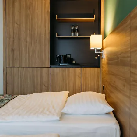 Favor Park 4*