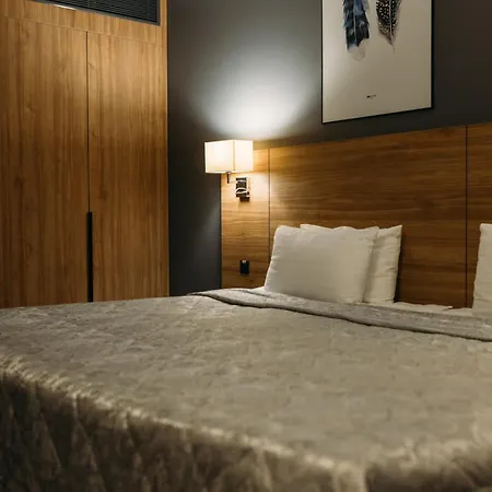 Favor Park 4*